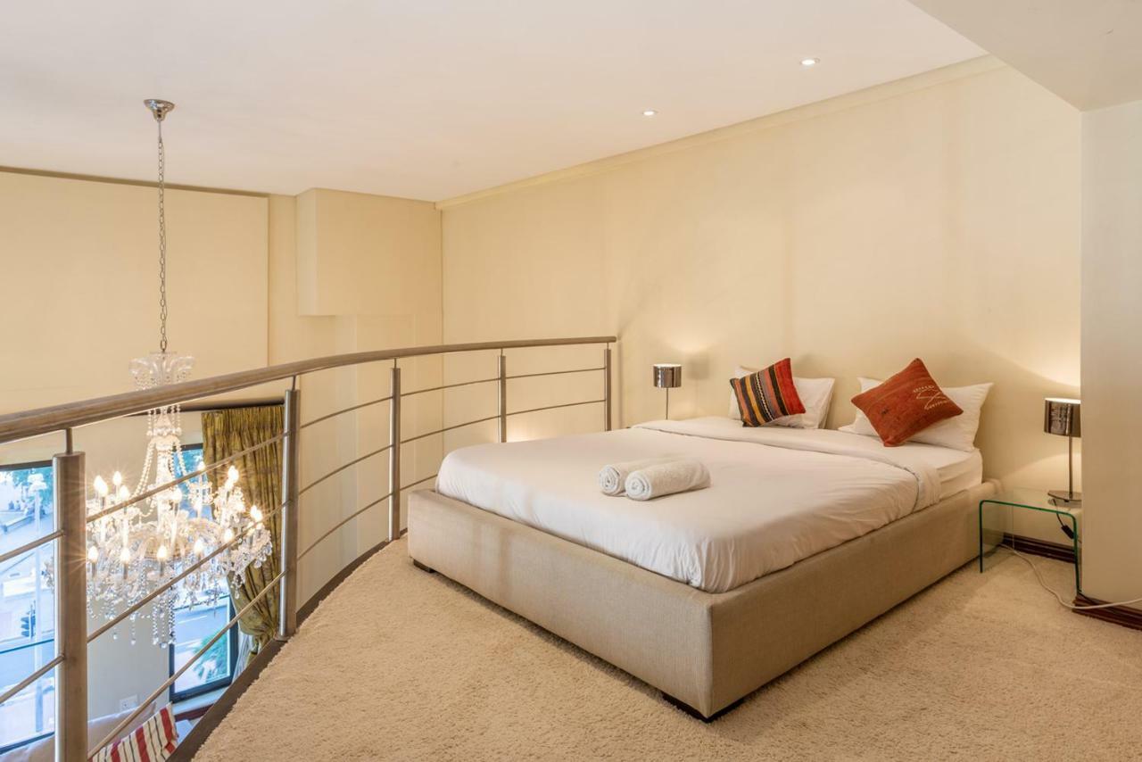 Nyc Style Downtown Duplex Apartment Cape Town Bagian luar foto